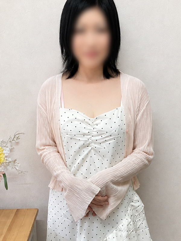 大和人妻デリヘル【熟女の風俗最終章 大和店】初心　はづき